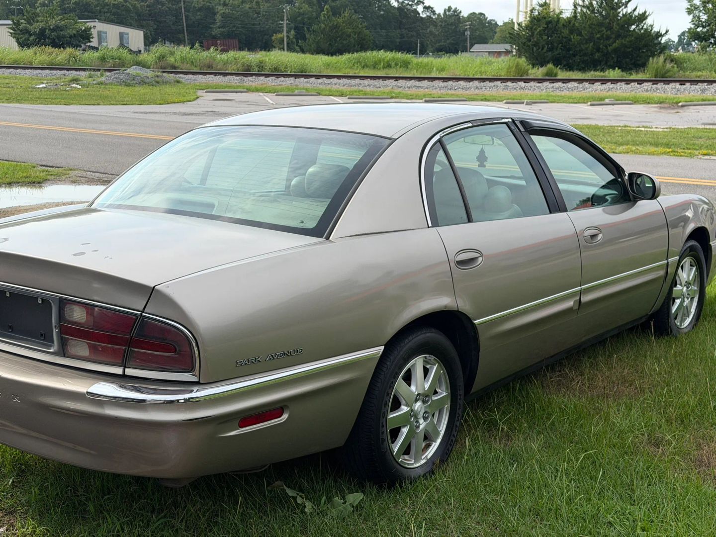 buick park avenue 2004 1G4CW54K644157093 image buick park avenue 2004 1G4CW54K644157093 image